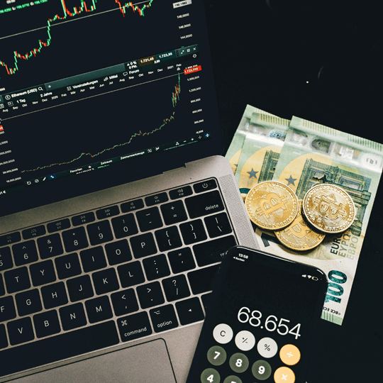 AlevraxiontoPro team di esperti di investimenti in criptovalute